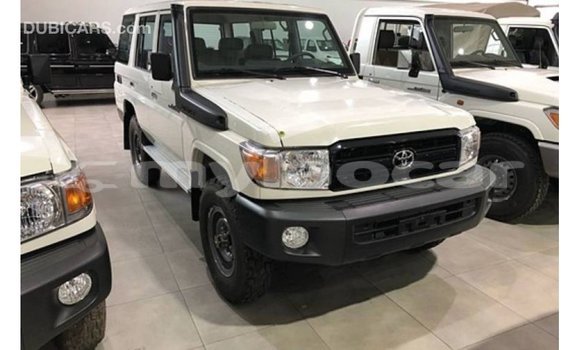 Buy Import Toyota Land Cruiser White Car in Import - Dubai in Attapeu Province Buy Import Toyota Land Cruiser White Car in Import - Dubai in Attapeu Province