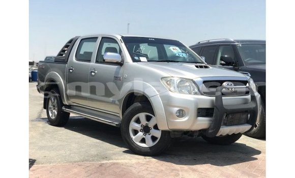 Acheter Import Voiture Toyota Hilux Autre à Import - Dubai, Attapeu Province Acheter Import Voiture Toyota Hilux Autre à Import - Dubai, Attapeu Province