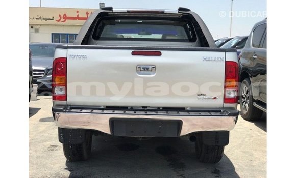 Acheter Import Voiture Toyota Hilux Autre à Import - Dubai, Attapeu Province Acheter Import Voiture Toyota Hilux Autre à Import - Dubai, Attapeu Province