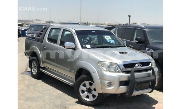 Acheter Import Voiture Toyota Hilux Autre à Import - Dubai, Attapeu Province Acheter Import Voiture Toyota Hilux Autre à Import - Dubai, Attapeu Province