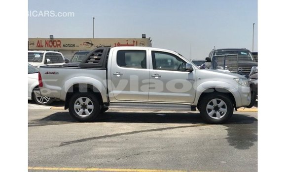 Acheter Import Voiture Toyota Hilux Autre à Import - Dubai, Attapeu Province Acheter Import Voiture Toyota Hilux Autre à Import - Dubai, Attapeu Province