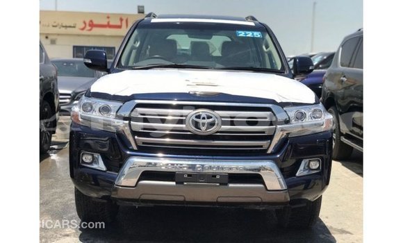 Acheter Import Voiture Toyota Land Cruiser Bleu à Import - Dubai, Attapeu Province Acheter Import Voiture Toyota Land Cruiser Bleu à Import - Dubai, Attapeu Province