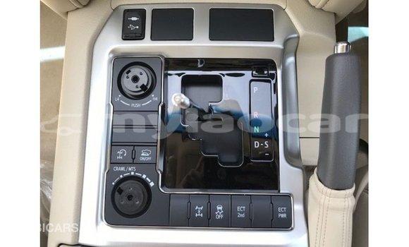 Acheter Import Voiture Toyota Land Cruiser Bleu à Import - Dubai, Attapeu Province Acheter Import Voiture Toyota Land Cruiser Bleu à Import - Dubai, Attapeu Province