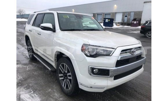 Acheter Import Voiture Toyota 4Runner Blanc à Import - Dubai, Attapeu Province Acheter Import Voiture Toyota 4Runner Blanc à Import - Dubai, Attapeu Province