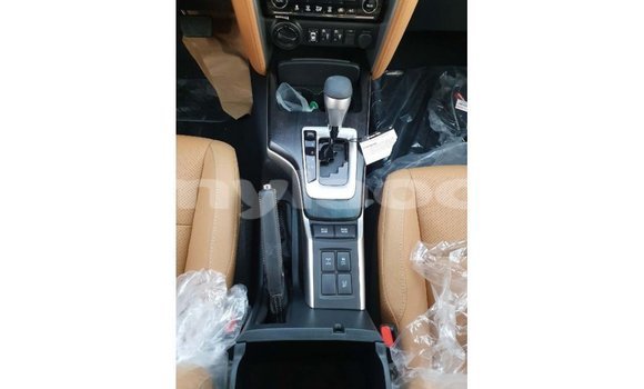 Buy Import Toyota Fortuner White Car in Import - Dubai in Attapeu Province Buy Import Toyota Fortuner White Car in Import - Dubai in Attapeu Province