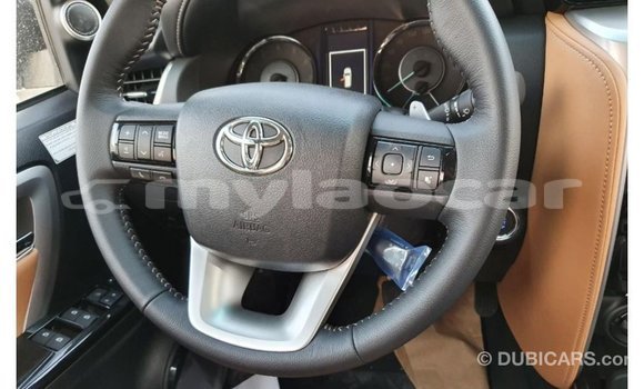 Buy Import Toyota Fortuner White Car in Import - Dubai in Attapeu Province Buy Import Toyota Fortuner White Car in Import - Dubai in Attapeu Province
