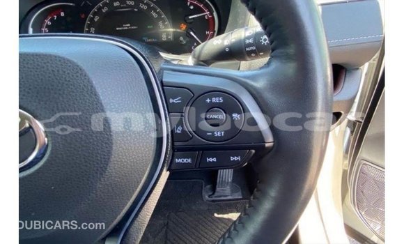 Acheter Import Voiture Toyota 4Runner Blanc à Import - Dubai, Attapeu Province Acheter Import Voiture Toyota 4Runner Blanc à Import - Dubai, Attapeu Province