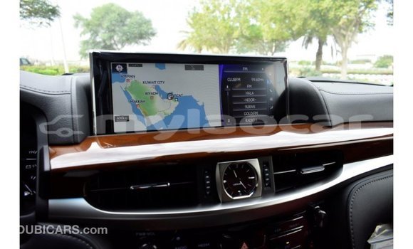 Acheter Import Voiture Lexus LX Noir à Import - Dubai, Attapeu Province Acheter Import Voiture Lexus LX Noir à Import - Dubai, Attapeu Province