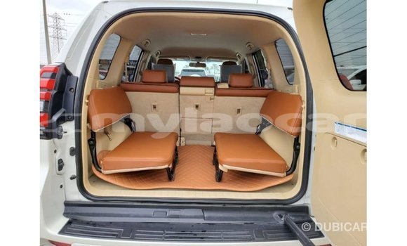 Buy Import Toyota Prado White Car in Import - Dubai in Attapeu Province Buy Import Toyota Prado White Car in Import - Dubai in Attapeu Province