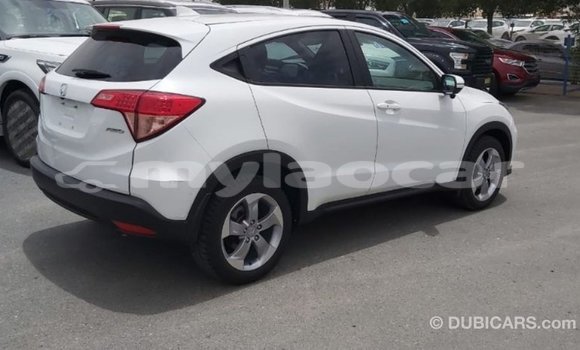 Buy Import Honda C White Bike in Import - Dubai in Attapeu Province Buy Import Honda C White Bike in Import - Dubai in Attapeu Province