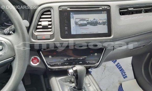 Buy Import Honda C White Bike in Import - Dubai in Attapeu Province Buy Import Honda C White Bike in Import - Dubai in Attapeu Province