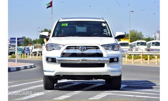 Acheter Import Voiture Toyota 4Runner Blanc à Import - Dubai, Attapeu Province Acheter Import Voiture Toyota 4Runner Blanc à Import - Dubai, Attapeu Province