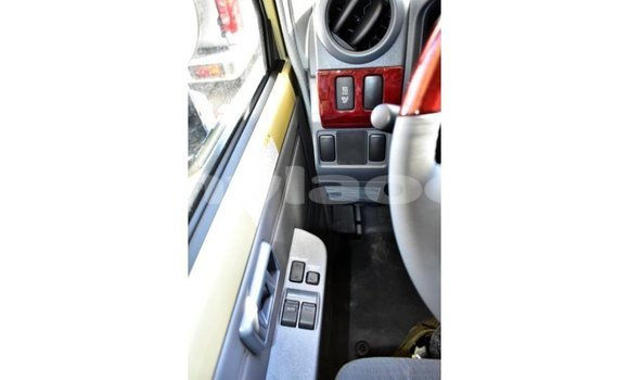 Acheter Import Voiture Toyota Land Cruiser Beige à Import - Dubai, Attapeu Province Acheter Import Voiture Toyota Land Cruiser Beige à Import - Dubai, Attapeu Province