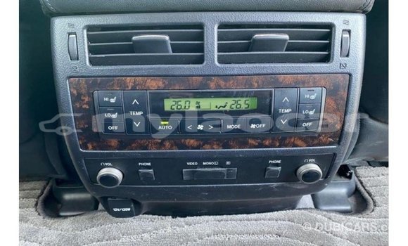 Acheter Import Voiture Toyota Land Cruiser Noir à Import - Dubai, Attapeu Province Acheter Import Voiture Toyota Land Cruiser Noir à Import - Dubai, Attapeu Province