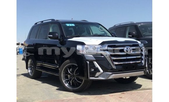 Acheter Import Voiture Toyota Land Cruiser Noir à Import - Dubai, Attapeu Province Acheter Import Voiture Toyota Land Cruiser Noir à Import - Dubai, Attapeu Province