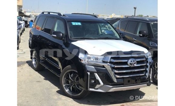 Acheter Import Voiture Toyota Land Cruiser Noir à Import - Dubai, Attapeu Province Acheter Import Voiture Toyota Land Cruiser Noir à Import - Dubai, Attapeu Province