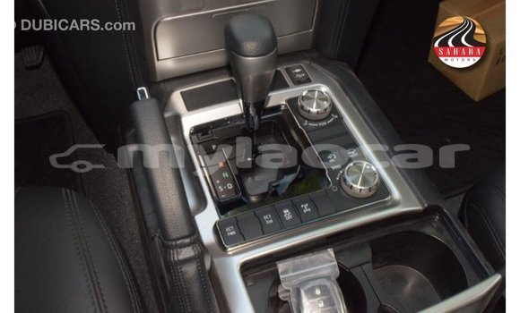 Acheter Import Voiture Toyota Land Cruiser Autre à Import - Dubai, Attapeu Province Acheter Import Voiture Toyota Land Cruiser Autre à Import - Dubai, Attapeu Province