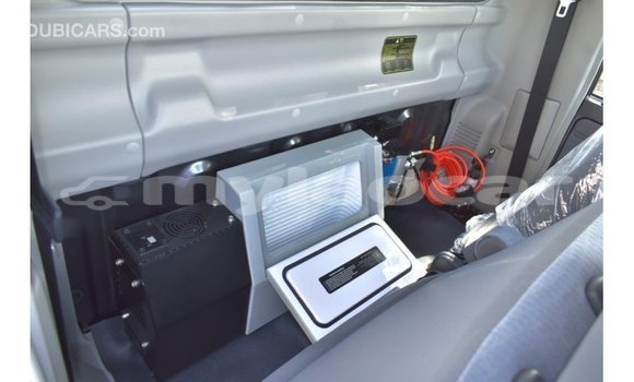 Acheter Import Voiture Toyota Land Cruiser Autre à Import - Dubai, Attapeu Province Acheter Import Voiture Toyota Land Cruiser Autre à Import - Dubai, Attapeu Province