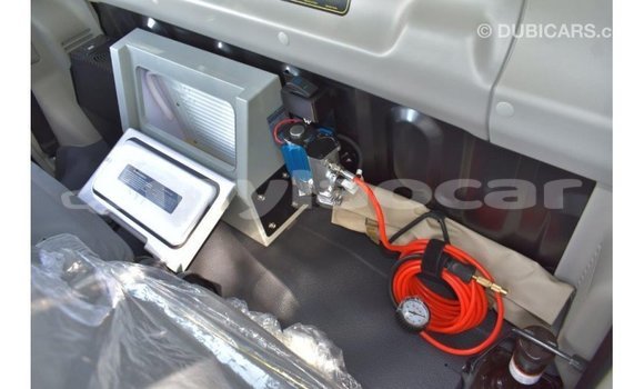 Acheter Import Voiture Toyota Land Cruiser Autre à Import - Dubai, Attapeu Province Acheter Import Voiture Toyota Land Cruiser Autre à Import - Dubai, Attapeu Province