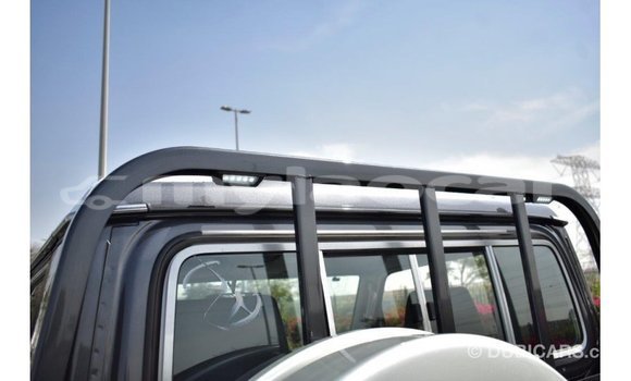 Acheter Import Voiture Toyota Land Cruiser Autre à Import - Dubai, Attapeu Province Acheter Import Voiture Toyota Land Cruiser Autre à Import - Dubai, Attapeu Province