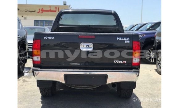 Acheter Import Voiture Toyota Hilux Noir à Import - Dubai, Attapeu Province Acheter Import Voiture Toyota Hilux Noir à Import - Dubai, Attapeu Province