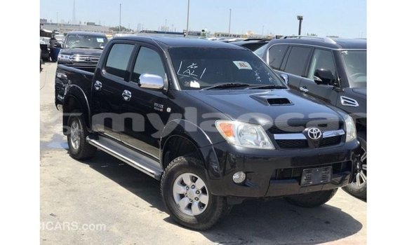 Acheter Import Voiture Toyota Hilux Noir à Import - Dubai, Attapeu Province Acheter Import Voiture Toyota Hilux Noir à Import - Dubai, Attapeu Province