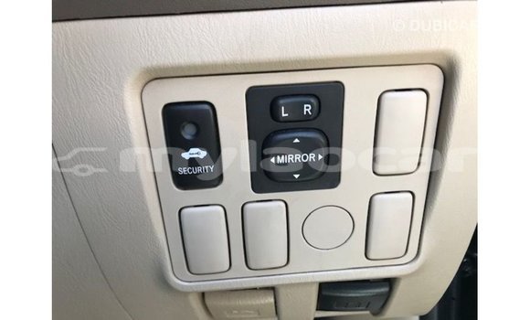 Acheter Import Voiture Toyota Hilux Noir à Import - Dubai, Attapeu Province Acheter Import Voiture Toyota Hilux Noir à Import - Dubai, Attapeu Province