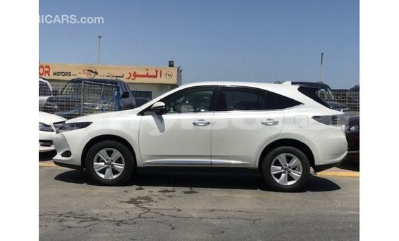ຊື້ ການ ນຳ ເຂົ້າ Toyota Harrier White ລົດ ໃນ Import - Dubai ໃນ Attapeu Province ຊື້ ການ ນຳ ເຂົ້າ Toyota Harrier White ລົດ ໃນ Import - Dubai ໃນ Attapeu Province
