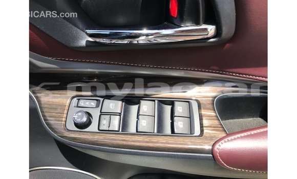 ຊື້ ການ ນຳ ເຂົ້າ Toyota Harrier White ລົດ ໃນ Import - Dubai ໃນ Attapeu Province ຊື້ ການ ນຳ ເຂົ້າ Toyota Harrier White ລົດ ໃນ Import - Dubai ໃນ Attapeu Province