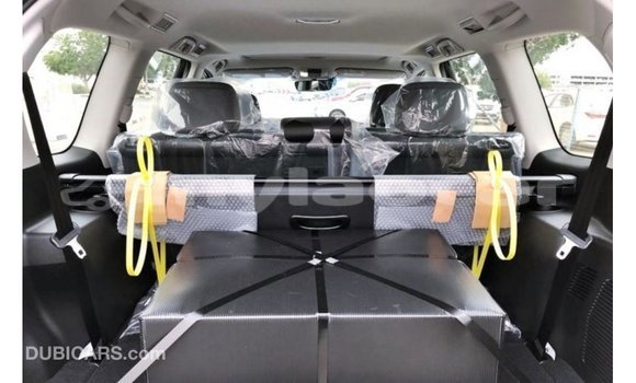 Acheter Import Voiture Toyota Prado Noir à Import - Dubai, Attapeu Province Acheter Import Voiture Toyota Prado Noir à Import - Dubai, Attapeu Province