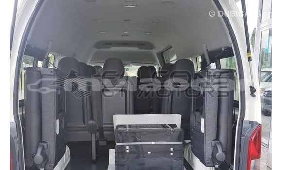 Buy Import Toyota Hiace White Car in Import - Dubai in Attapeu Province Buy Import Toyota Hiace White Car in Import - Dubai in Attapeu Province