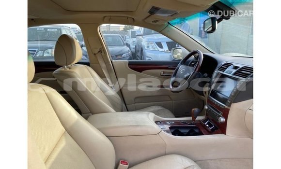Acheter Import Voiture Lexus LS Autre à Import - Dubai, Attapeu Province Acheter Import Voiture Lexus LS Autre à Import - Dubai, Attapeu Province