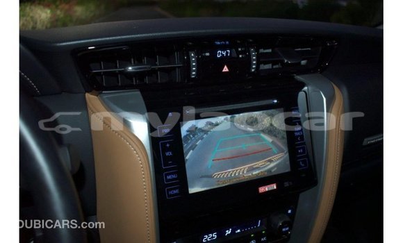 Acheter Import Voiture Toyota Fortuner Noir à Import - Dubai, Attapeu Province Acheter Import Voiture Toyota Fortuner Noir à Import - Dubai, Attapeu Province