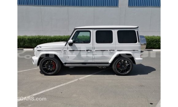 Buy Import Mercedes-Benz 190 (W201) White Car in Import - Dubai in Attapeu Province Buy Import Mercedes-Benz 190 (W201) White Car in Import - Dubai in Attapeu Province