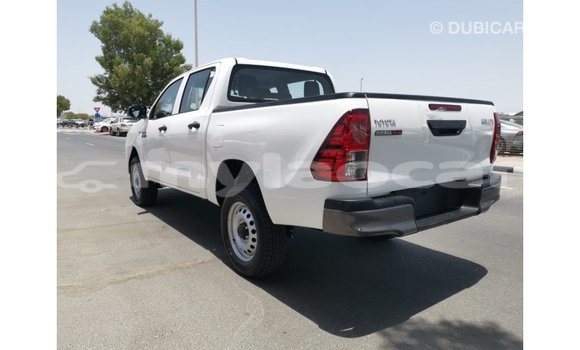 Buy Import Toyota Hilux White Car in Import - Dubai in Attapeu Province Buy Import Toyota Hilux White Car in Import - Dubai in Attapeu Province