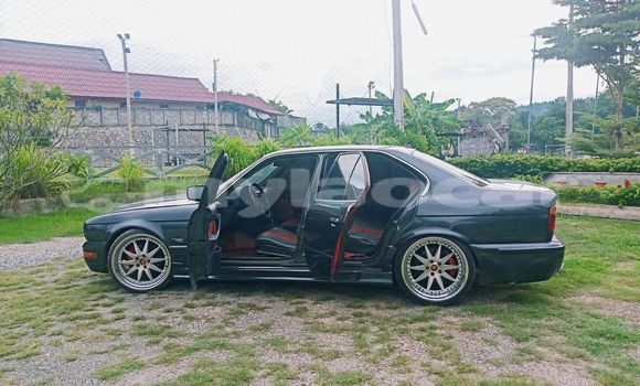 Buy Used BMW 3–Series Black Car in Attapeu in Attapeu Province Buy Used BMW 3–Series Black Car in Attapeu in Attapeu Province