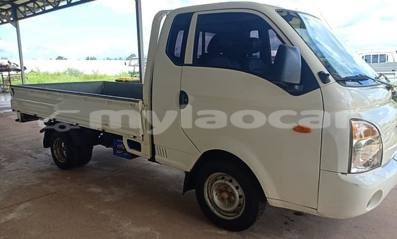 Buy Used Hyundai Pony White Car in Attapeu in Attapeu Province Buy Used Hyundai Pony White Car in Attapeu in Attapeu Province