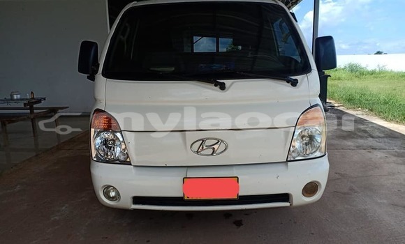 Buy Used Hyundai Pony White Car in Attapeu in Attapeu Province Buy Used Hyundai Pony White Car in Attapeu in Attapeu Province