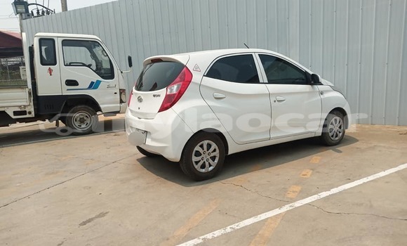 Buy Used Hyundai i10 White Car in Attapeu in Attapeu Province Buy Used Hyundai i10 White Car in Attapeu in Attapeu Province