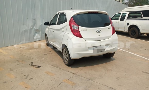 Buy Used Hyundai i10 White Car in Attapeu in Attapeu Province Buy Used Hyundai i10 White Car in Attapeu in Attapeu Province