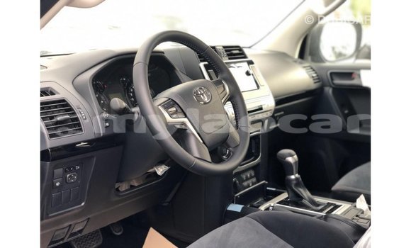 Buy Import Toyota Prado Blue Car in Import - Dubai in Attapeu Province Buy Import Toyota Prado Blue Car in Import - Dubai in Attapeu Province