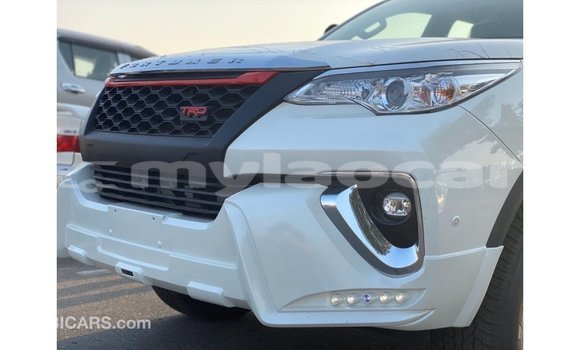 Buy Import Toyota Fortuner White Car in Import - Dubai in Attapeu Province Buy Import Toyota Fortuner White Car in Import - Dubai in Attapeu Province