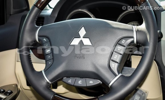 Buy Import Mitsubishi Pajero Other Car in Import - Dubai in Attapeu Province Buy Import Mitsubishi Pajero Other Car in Import - Dubai in Attapeu Province
