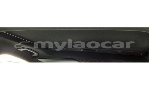 Buy Import Mercedes-Benz GLC White Car in Import - Dubai in Attapeu Province Buy Import Mercedes-Benz GLC White Car in Import - Dubai in Attapeu Province