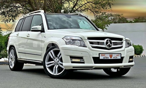 Buy Import Mercedes-Benz 190 (W201) White Car in Import - Dubai in Attapeu Province Buy Import Mercedes-Benz 190 (W201) White Car in Import - Dubai in Attapeu Province