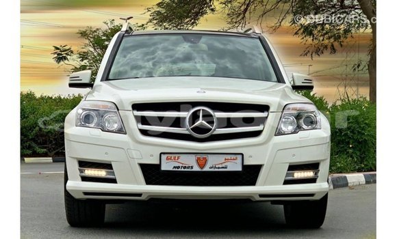 Buy Import Mercedes-Benz 190 (W201) White Car in Import - Dubai in Attapeu Province Buy Import Mercedes-Benz 190 (W201) White Car in Import - Dubai in Attapeu Province