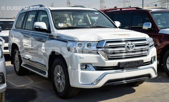 ຊື້ ການ ນຳ ເຂົ້າ Toyota Land Cruiser White ລົດ ໃນ Import - Dubai ໃນ Attapeu Province ຊື້ ການ ນຳ ເຂົ້າ Toyota Land Cruiser White ລົດ ໃນ Import - Dubai ໃນ Attapeu Province