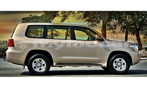 Buy Import Toyota Land Cruiser Other Car in Import - Dubai in Attapeu Province Buy Import Toyota Land Cruiser Other Car in Import - Dubai in Attapeu Province