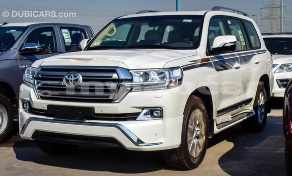 ຊື້ ການ ນຳ ເຂົ້າ Toyota Land Cruiser White ລົດ ໃນ Import - Dubai ໃນ Attapeu Province ຊື້ ການ ນຳ ເຂົ້າ Toyota Land Cruiser White ລົດ ໃນ Import - Dubai ໃນ Attapeu Province