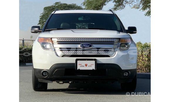 Buy Import Ford Explorer White Car in Import - Dubai in Attapeu Province Buy Import Ford Explorer White Car in Import - Dubai in Attapeu Province